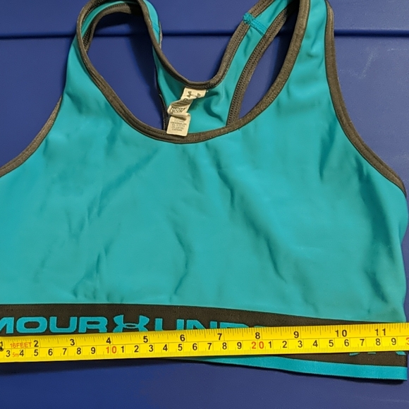 Lululemon/ Under Armour lot sports bras - Picture 10 of 10